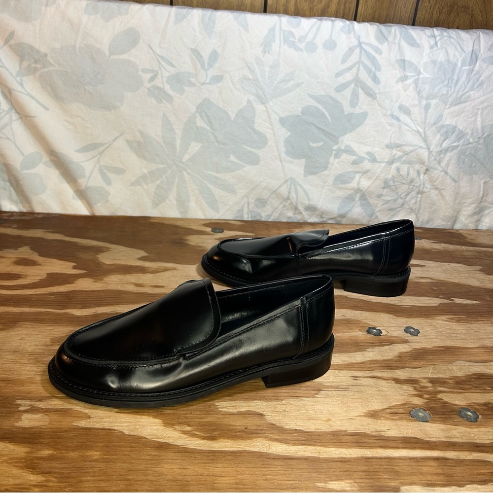 Nwot  Steve Madden Women's Larusso‎ Loafer size 9.5